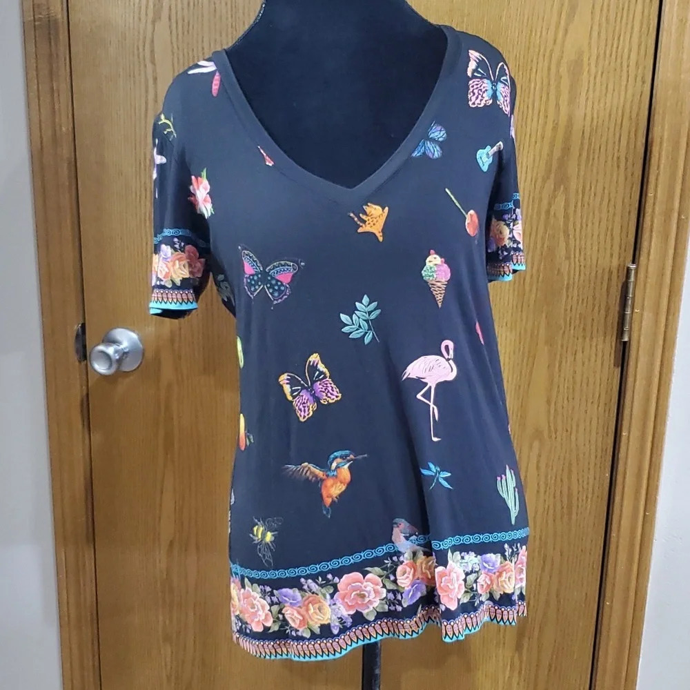 Johnny Was hummingbirds floral bees flamingo multicolored printed on black vneck